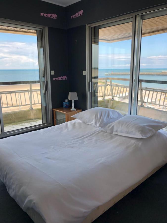 Royal Seavieuw Apartment Calais Exterior foto